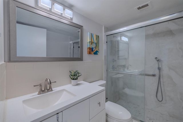 10355 PARADISE BOULEVARD 511, Treasure Island, FL 33706