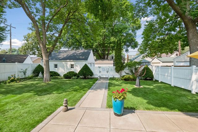 5620 Dupont Avenue S, Minneapolis, MN 55419