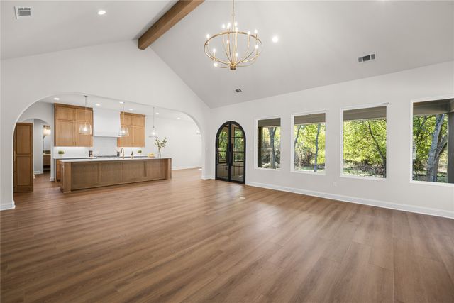 152 N Big Red Way, China Spring, TX 76633