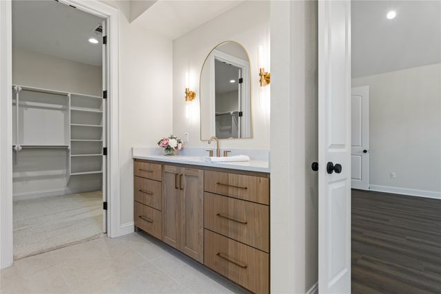 152 N Big Red Way, China Spring, TX 76633