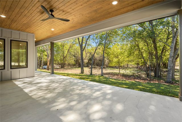 152 N Big Red Way, China Spring, TX 76633