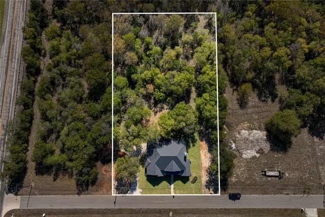 152 N Big Red Way, China Spring, TX 76633