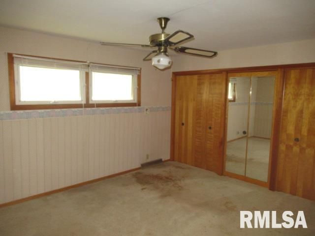 1117 E ASH Street, Herrin, IL 62948