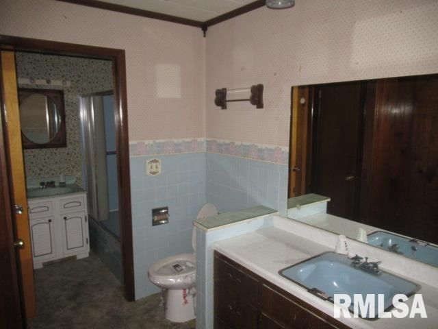 1117 E ASH Street, Herrin, IL 62948