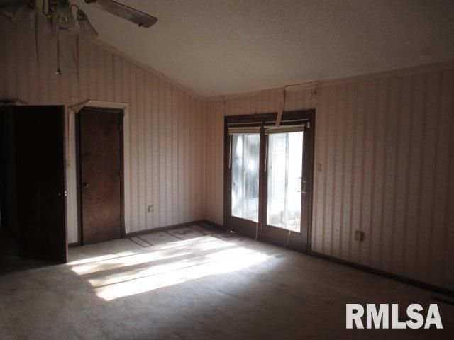 1117 E ASH Street, Herrin, IL 62948