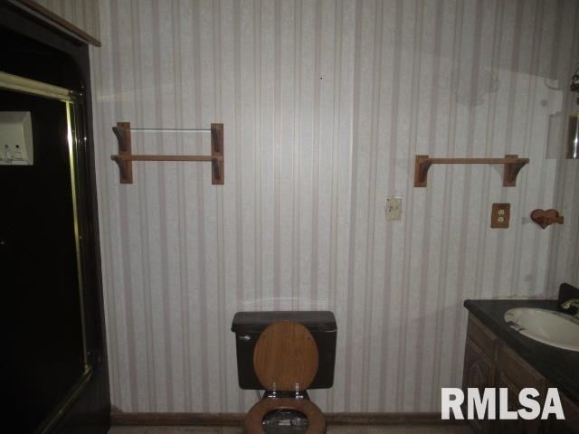 1117 E ASH Street, Herrin, IL 62948