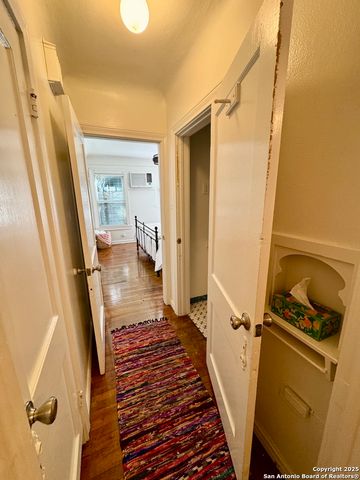 118 Callaghan Ave Apt A, San Antonio, TX 78210