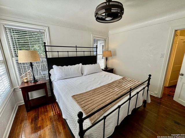 118 Callaghan Ave Apt A, San Antonio, TX 78210