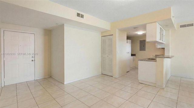 275 NE 18th St 1510, Miami, FL 33132