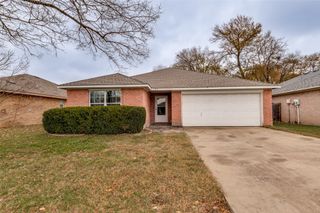 105 Camden Court, Irving, TX 75061