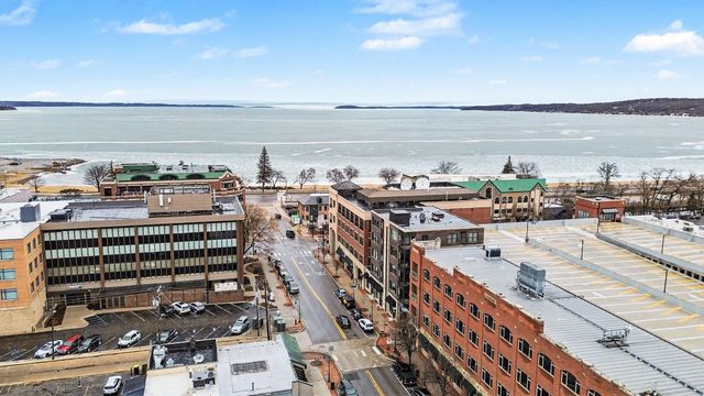 113 Park Street 501, Traverse City, MI 49684