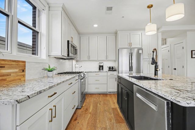 113 Park Street 501, Traverse City, MI 49684