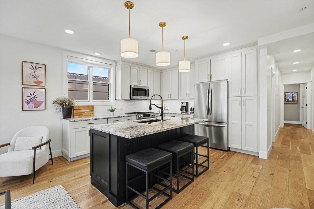 113 Park Street 501, Traverse City, MI 49684