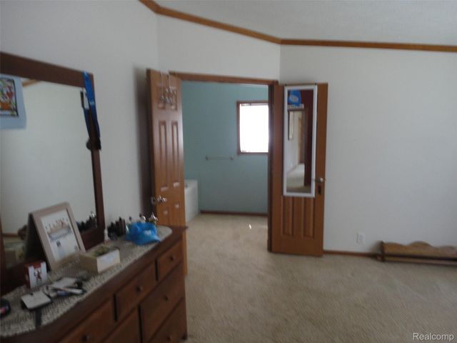 339 Blossom Circle, Bedford Township, MI 48133