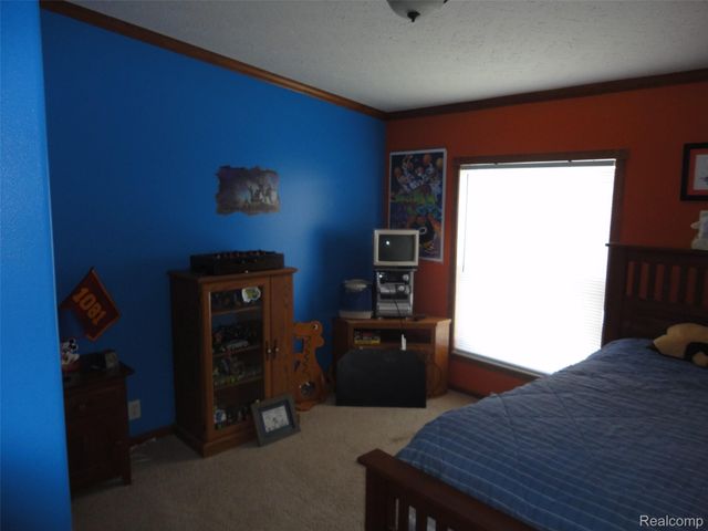339 Blossom Circle, Bedford Township, MI 48133