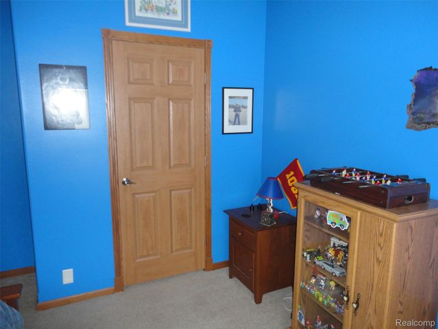 339 Blossom Circle, Bedford Township, MI 48133