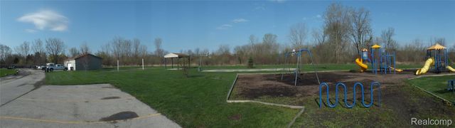 339 Blossom Circle, Bedford Township, MI 48133