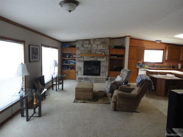 339 Blossom Circle, Bedford Township, MI 48133