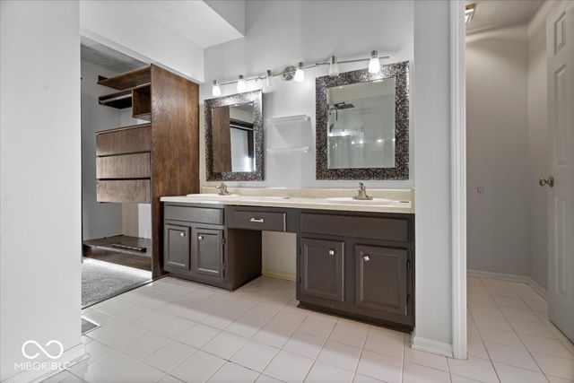 7411 Bramblewood Lane, Indianapolis, IN 46254