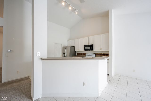 6052 W Bayfront Shores, Mccordsville, IN 46055