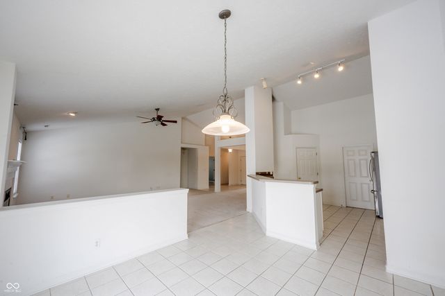 6052 W Bayfront Shores, Mccordsville, IN 46055