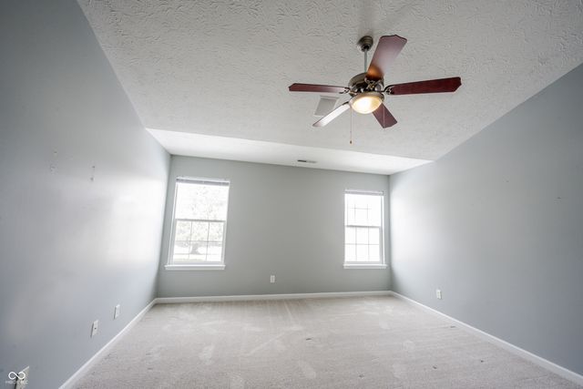 6052 W Bayfront Shores, Mccordsville, IN 46055