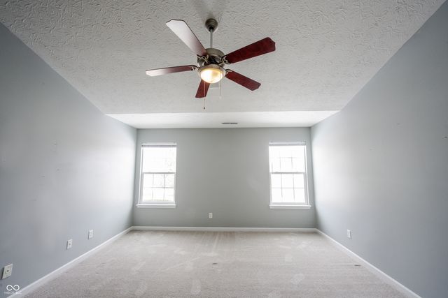 6052 W Bayfront Shores, Mccordsville, IN 46055