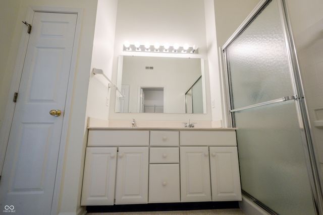 6052 W Bayfront Shores, Mccordsville, IN 46055