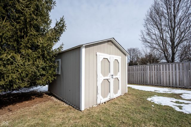 6052 W Bayfront Shores, Mccordsville, IN 46055