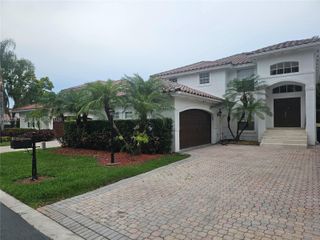 4501 NW 93rd Doral Court, Doral, FL 33178