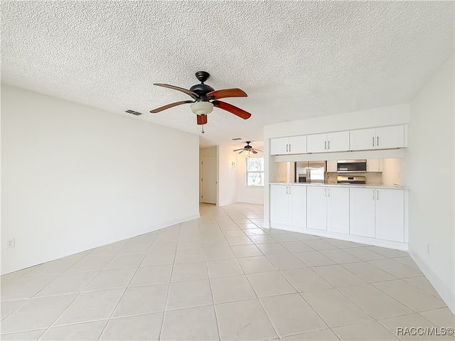 11603 W Kingfisher Court, Crystal River, FL 34429