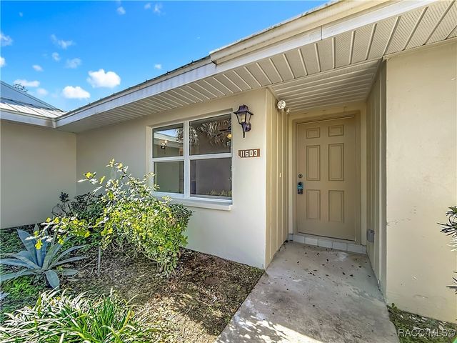11603 W Kingfisher Court, Crystal River, FL 34429
