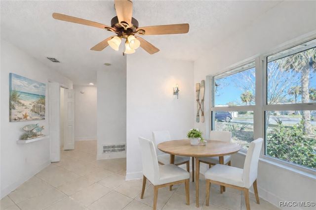 11603 W Kingfisher Court, Crystal River, FL 34429