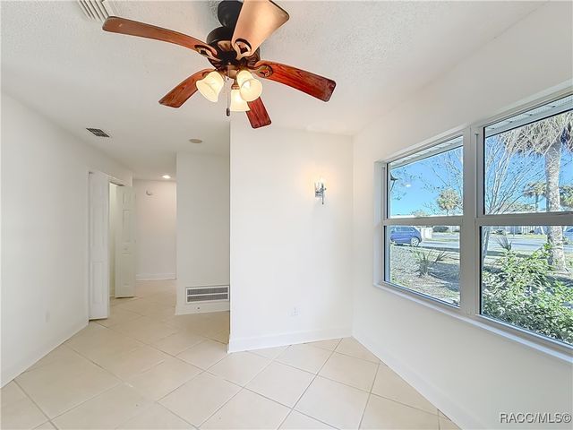 11603 W Kingfisher Court, Crystal River, FL 34429