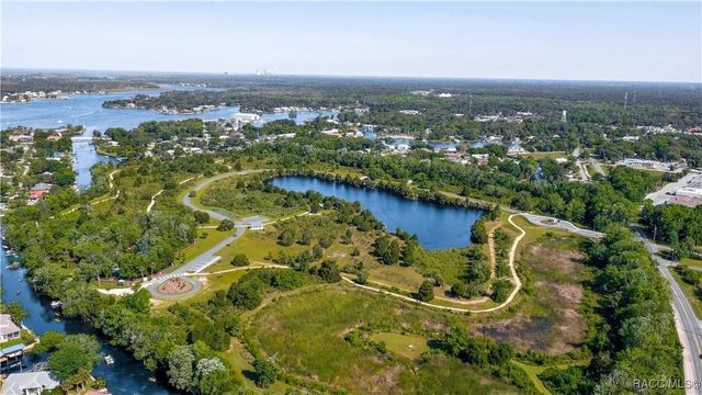 11603 W Kingfisher Court, Crystal River, FL 34429