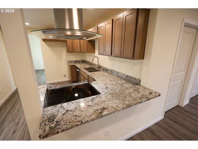 2518 PACIFIC Ave, North Bend, OR 97459