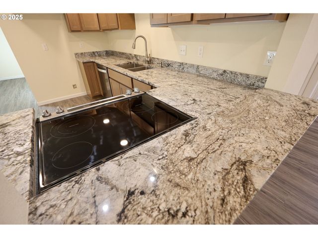 2518 PACIFIC Ave, North Bend, OR 97459