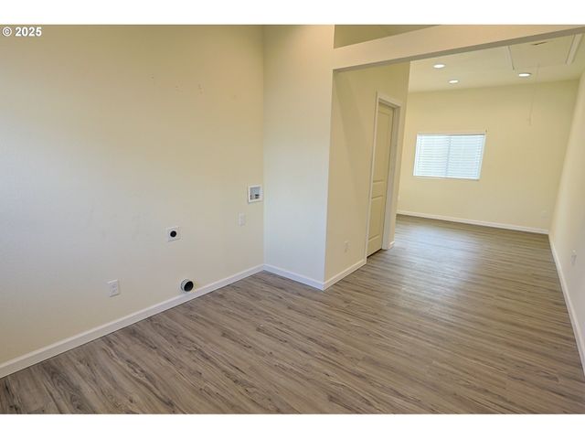 2518 PACIFIC Ave, North Bend, OR 97459