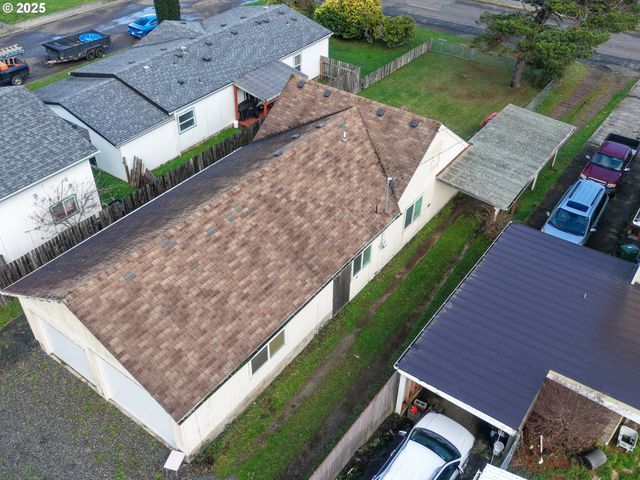 2518 PACIFIC Ave, North Bend, OR 97459