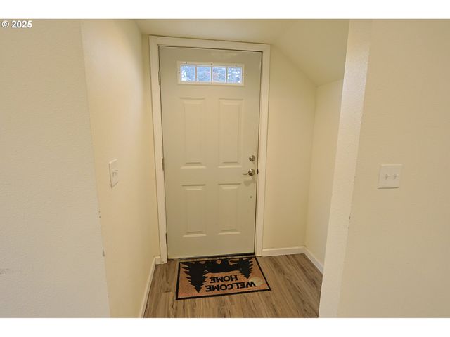 2518 PACIFIC Ave, North Bend, OR 97459