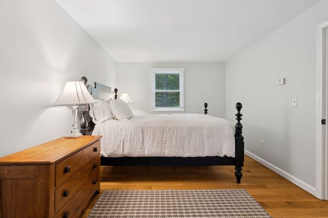 12 Hemlock Road, Kensington, NH 03833