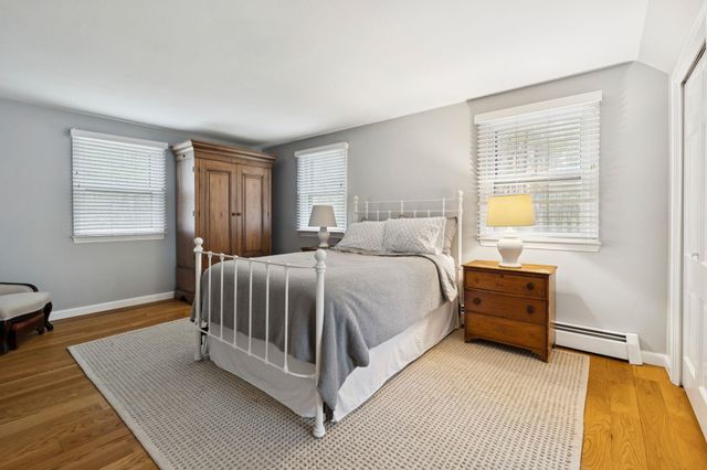 12 Hemlock Road, Kensington, NH 03833