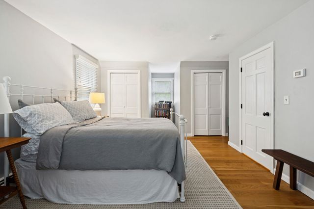 12 Hemlock Road, Kensington, NH 03833