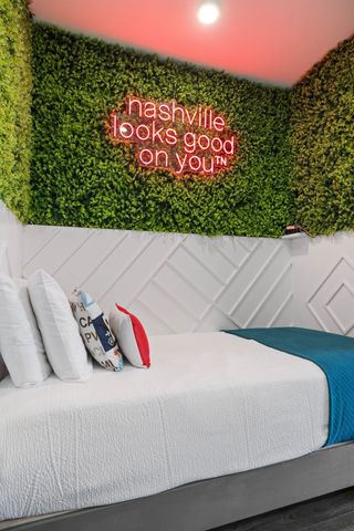 65 Lindsley Ave Apt 412, Nashville, TN 37210