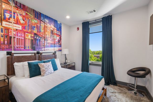 65 Lindsley Ave Apt 412, Nashville, TN 37210