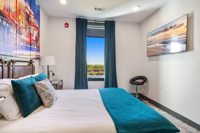 65 Lindsley Ave Apt 412, Nashville, TN 37210