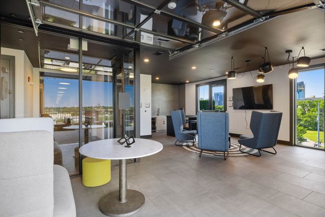 65 Lindsley Ave Apt 412, Nashville, TN 37210