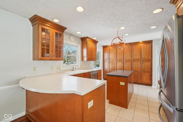 6 Greyhound Circle, Carmel, IN 46032