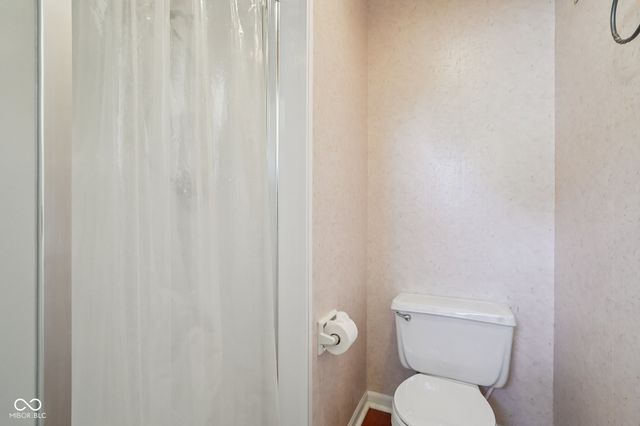 6 Greyhound Circle, Carmel, IN 46032