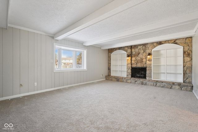 6 Greyhound Circle, Carmel, IN 46032